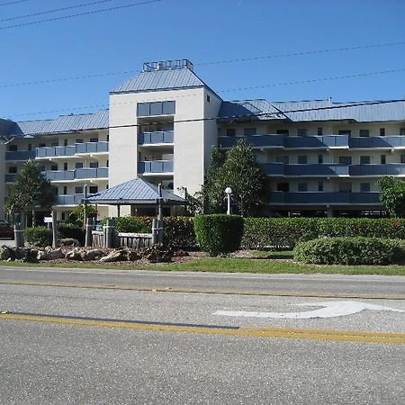 Mariners Boat House & Beach Club Fort Myers Beach Extérieur photo
